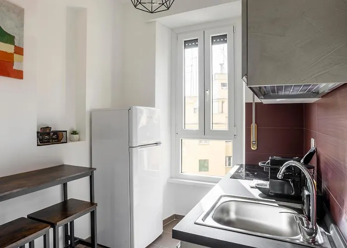 Apartamento Maison Del Re - San Giovanni By Rhr